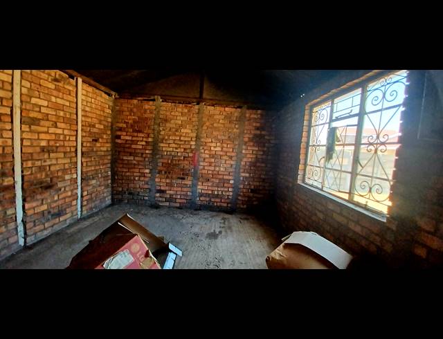 3 BEDROOM FREEHOLD FOR SALE IN VISAGIE PARK